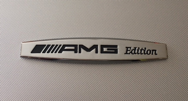 Mercedes -hez sárvédő jel AMG Edition