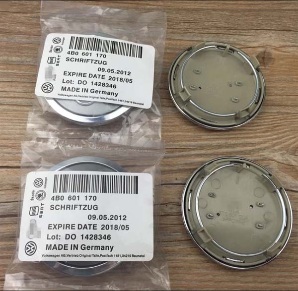 Audi -s felni közép, kupak 4B0601170A