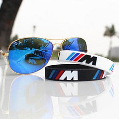 M -es karkötő fekete