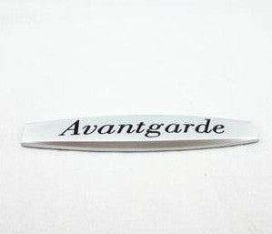 Mercedes -hez sárvédő jel Avantgarde