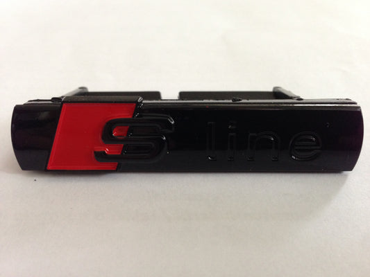 Audihoz S-line grill rács embléma - fényes fekete