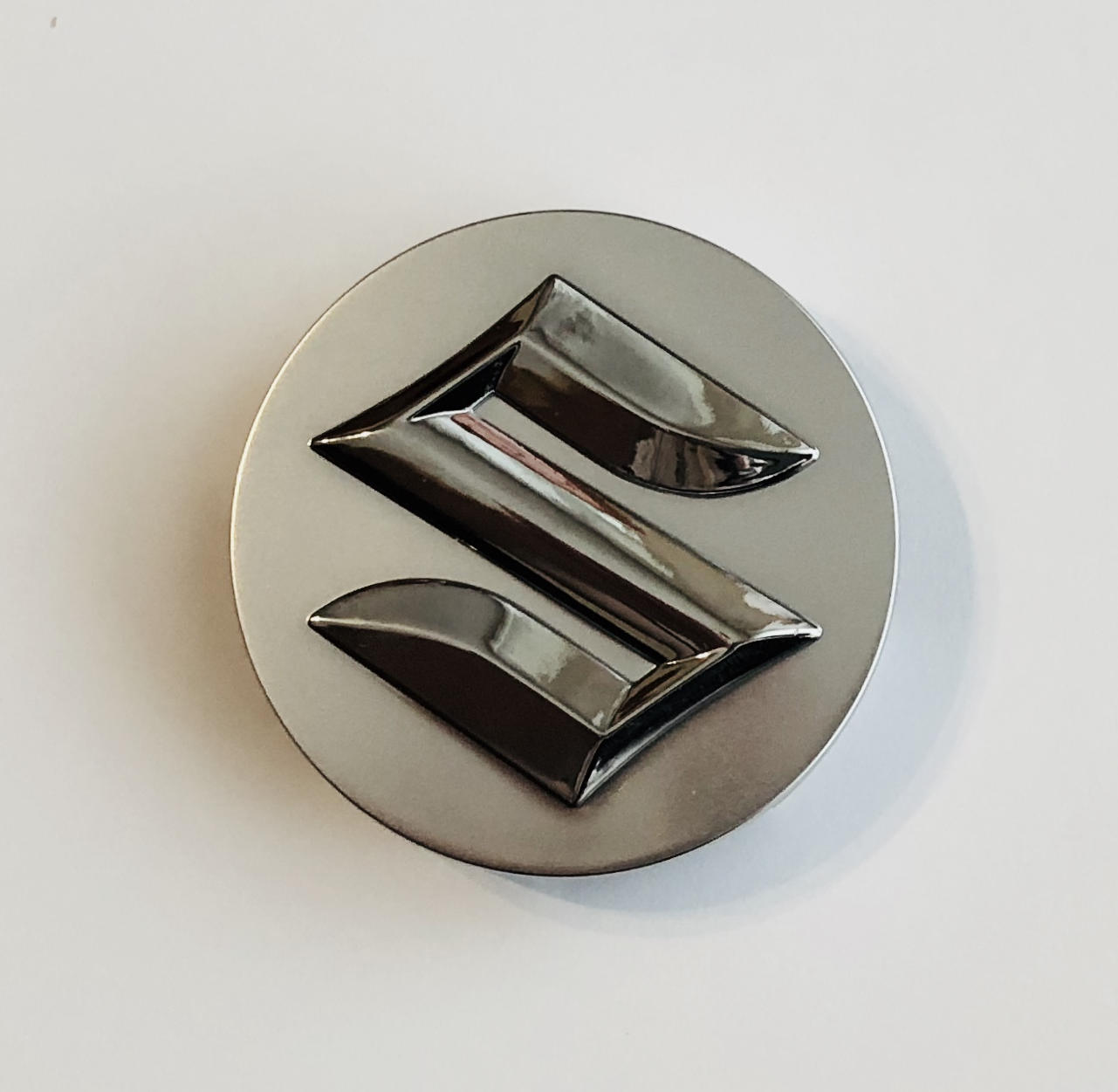 Suzuki -hoz felni közép kupak 54 mm