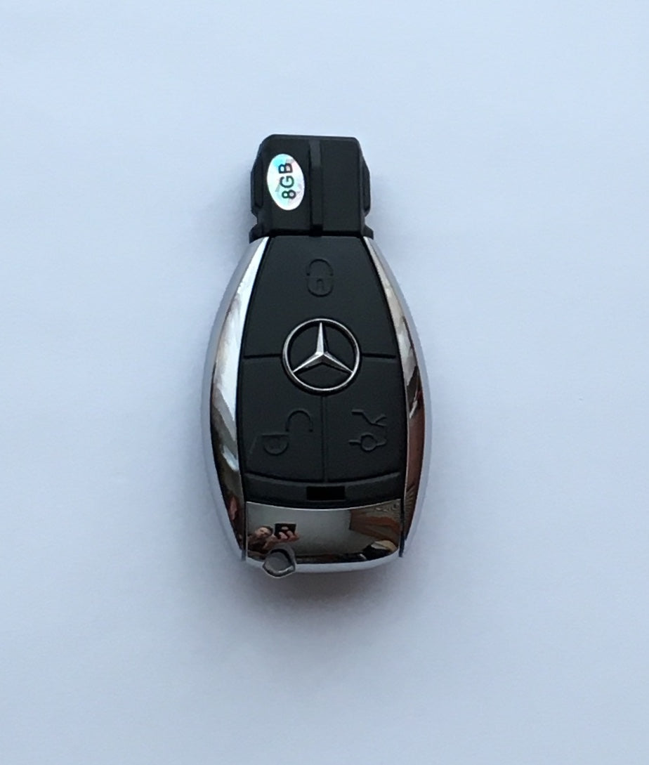 Mercedes -es 32GB USB stick - pendrive