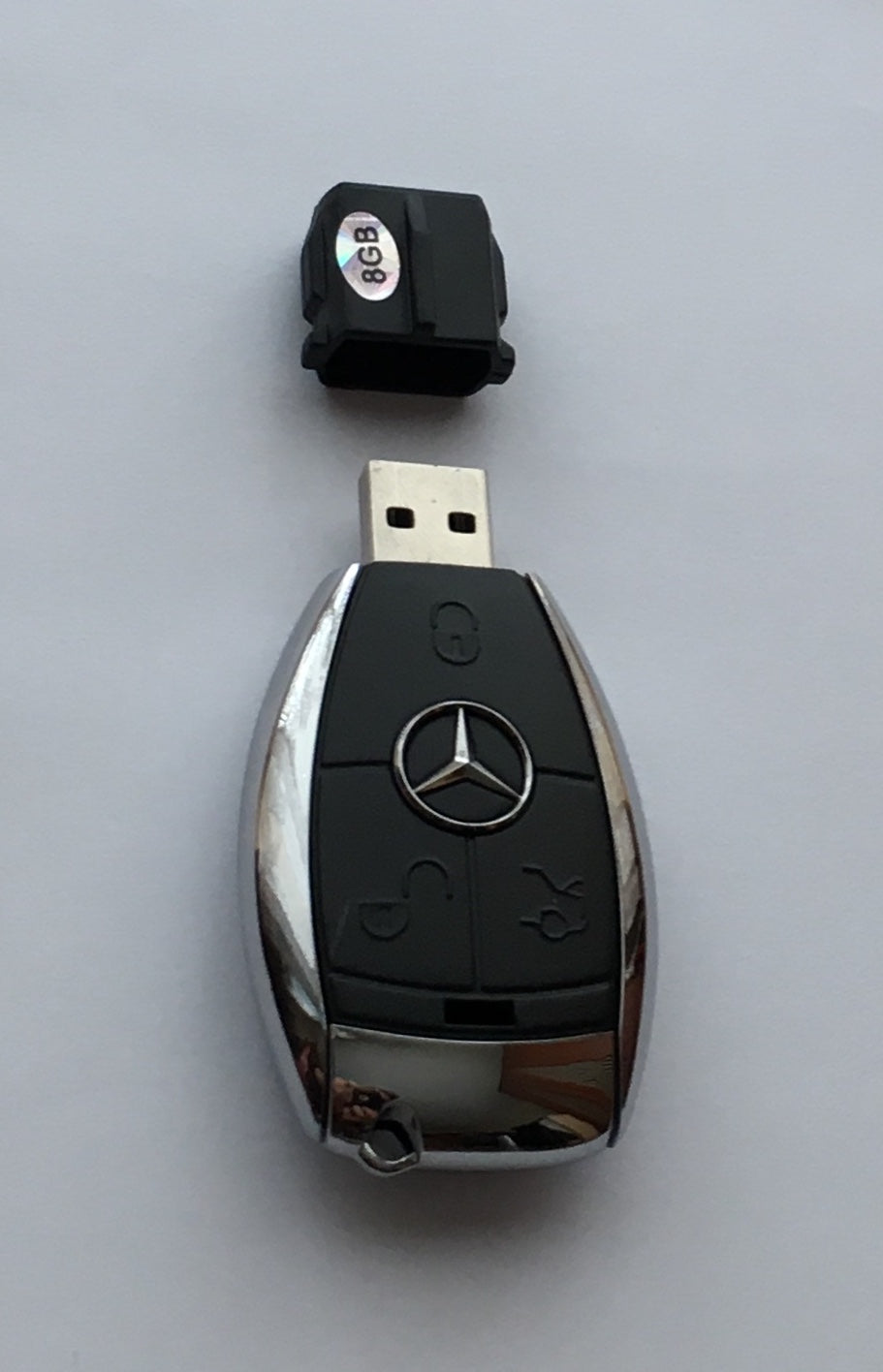 Mercedes -es 32GB USB stick - pendrive