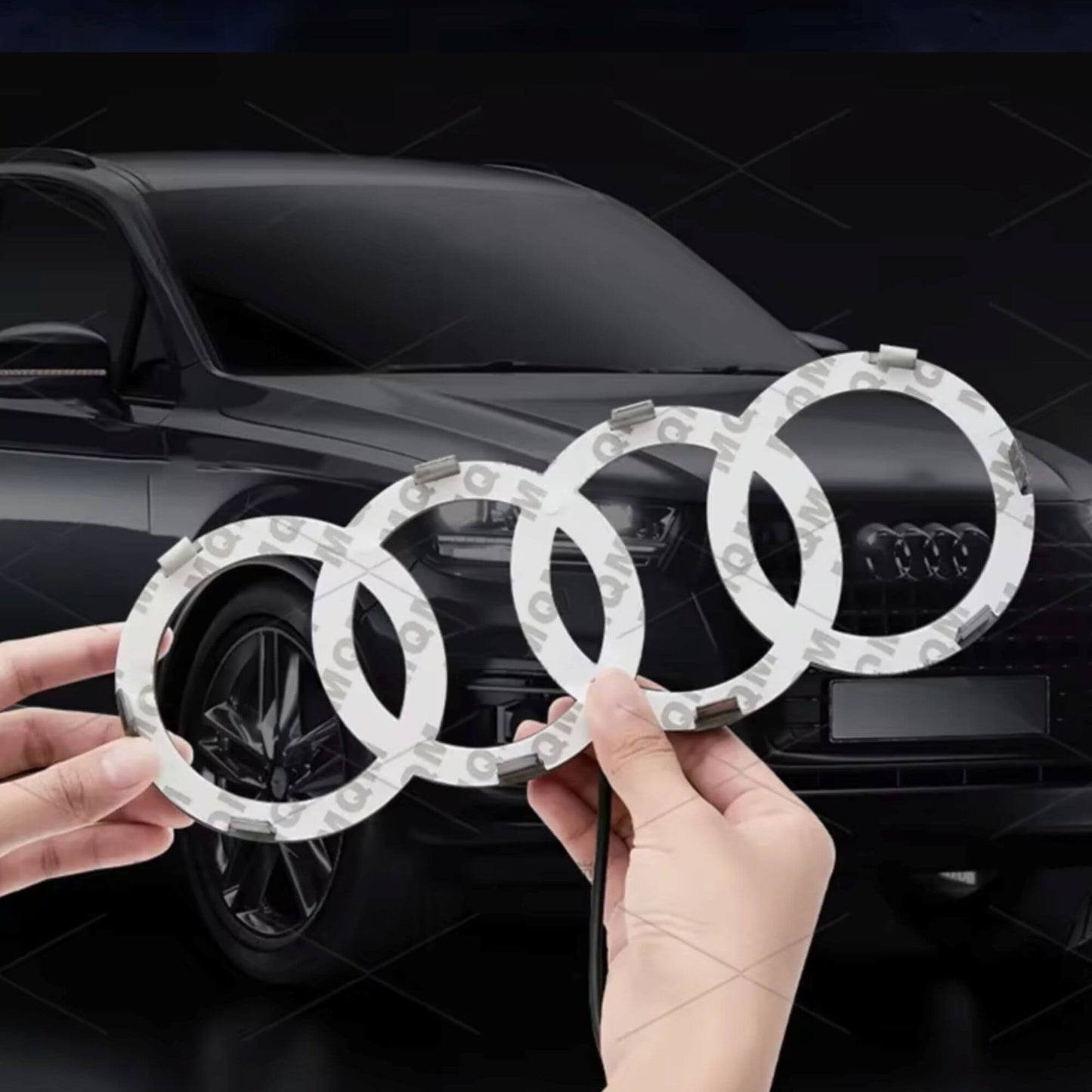 Audi LED első hűtőrács logó – matt fekete – fehér LED világítással – 273 mm