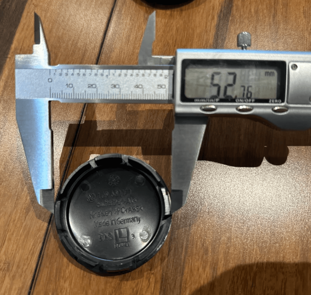 Skoda -hoz felni közép, kupak 56 mm-es méretben