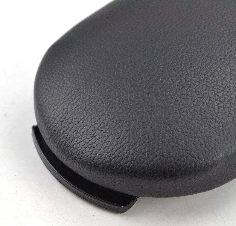 VW -Volkswagen hez könyöklő fedél - fekete