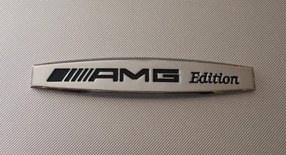 Mercedes -hez sárvédő jel AMG Edition