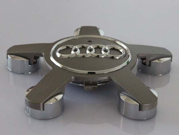 Audi -s felni közép, kupak 4F0601165