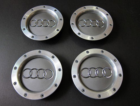 Audi -s felni közép, kupak 8D0601165K