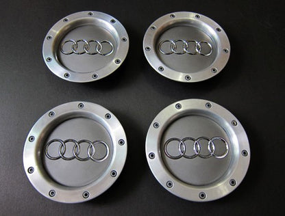 Audi -s felni közép, kupak 8D0601165K