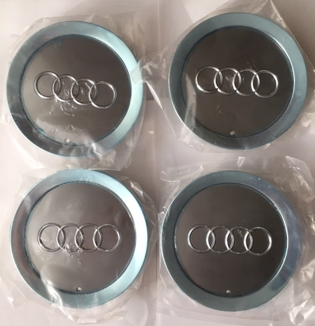 Audi -s felni közép, kupak 4E0601165A