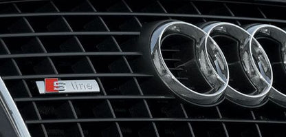 Audihoz S-line grill rács embléma - matt ezüst