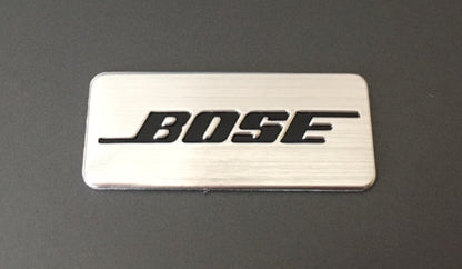 BOSE öntapadós hangszóró jel, felirat