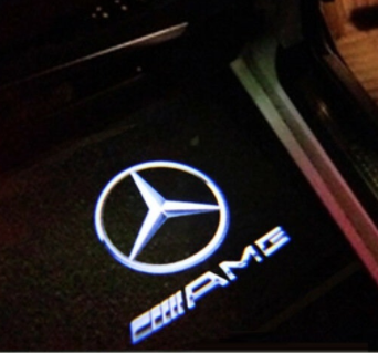 Mercedes AMG LED kilépő fény ajtóba