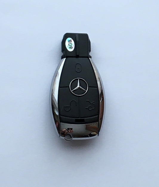 Mercedes -es 32GB USB stick - pendrive