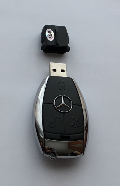 Mercedes -es 32GB USB stick - pendrive